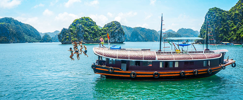 Ultimate Vietnam Halong Bay