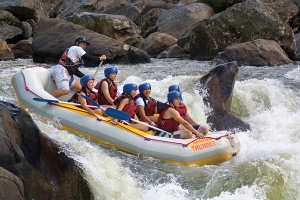 east-coast-australia-tours-rafting