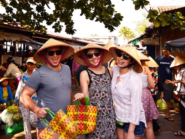 Plastic Stools and Phở Bò: A Guide to Vietnamese Street Food