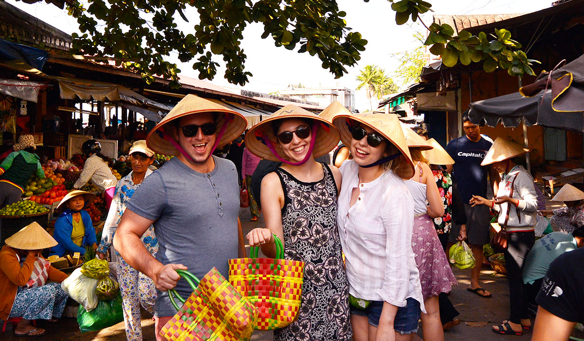 Plastic Stools and Phở Bò: A Guide to Vietnamese Street Food