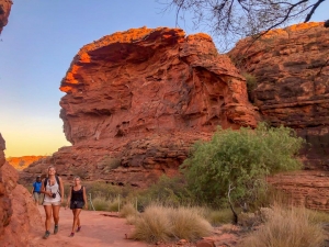 Red Centre Media Grid - Hiking