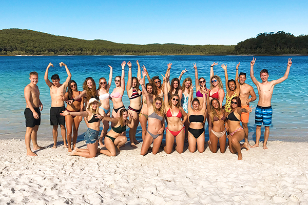 sydney-to-cairns-ultimate-adventure-tour-fraser-island