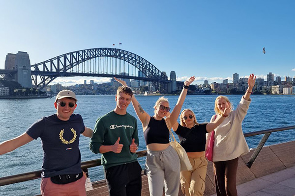 DAY 2 EXPLORING SYDNEY 