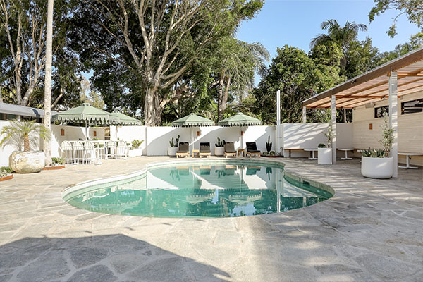 Byron-Bay-Getaway-Accom-pool