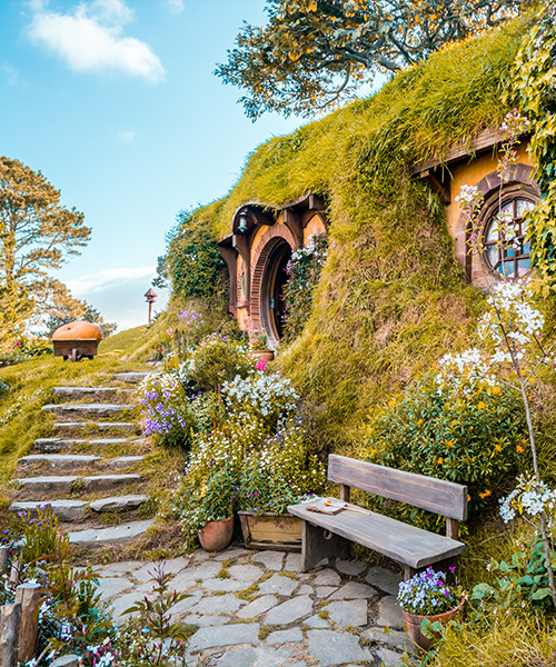 Mobile Ultimate Travel New Zealand Group Tour