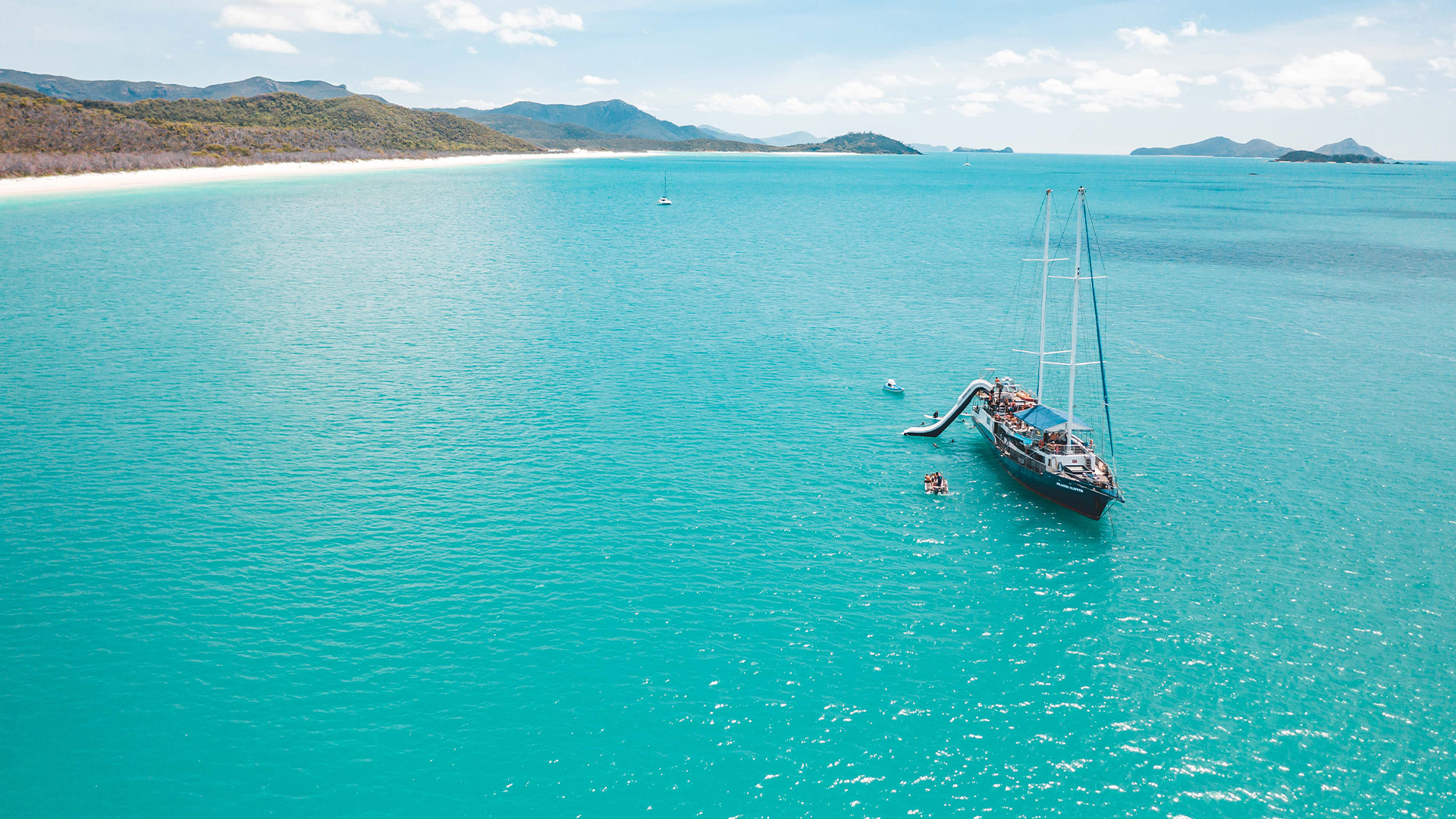 Ultimate Travel Whitsundays East Coast Group Tour