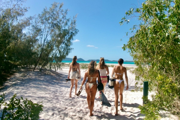 does group travel save you money